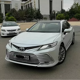 Toyota Camry 2022