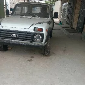 Lada Niva 1988