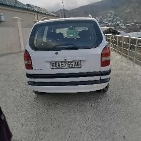 Opel Zafira 2002