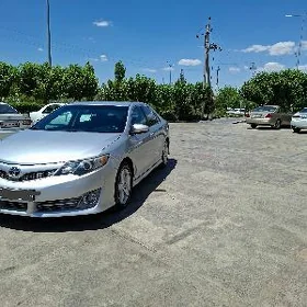 Toyota Camry 2014