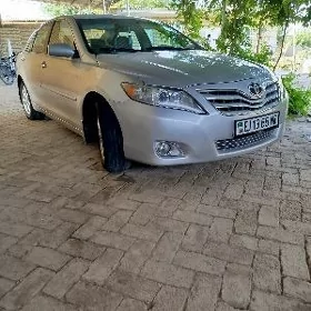 Toyota Camry 2010