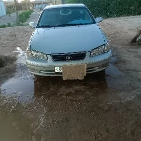 Toyota Camry 2001