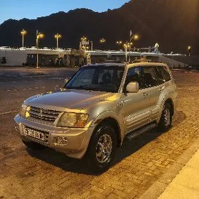 Mitsubishi Montero 2002
