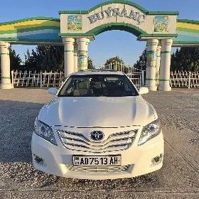 Toyota Camry 2011