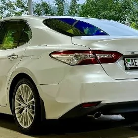 Toyota Camry 2020