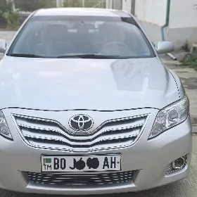 Toyota Camry 2011