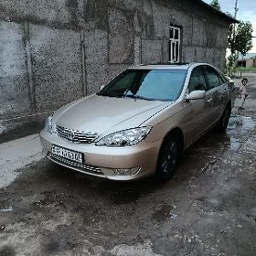 Toyota Camry 2024