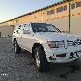 Nissan Pathfinder 1997