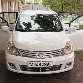 Nissan Versa 2012