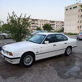 BMW 525 1990