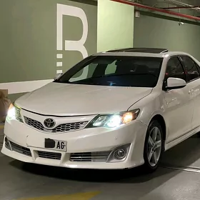 Toyota Camry 2012