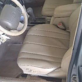 Toyota Avalon 1999
