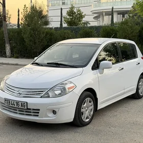 Nissan Versa 2010