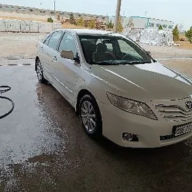 Toyota Camry 2010