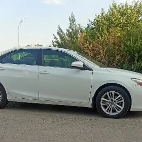 Toyota Camry 2017