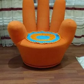 кресла
