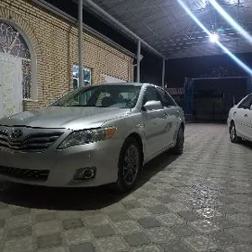 Toyota Camry 2011