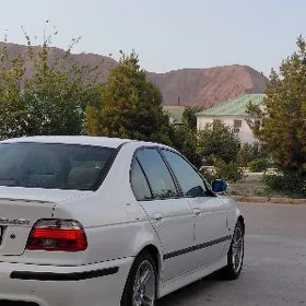 BMW E39 2002