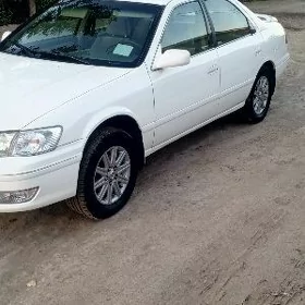 Toyota Camry 2001