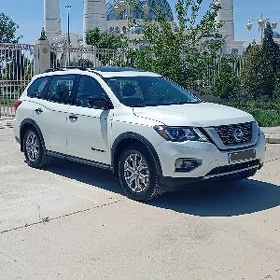Nissan Pathfinder 2020