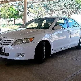 Toyota Camry 2011