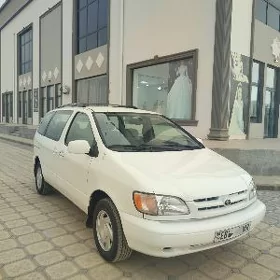 Toyota Sienna 2000
