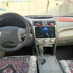 Toyota Camry 2011
