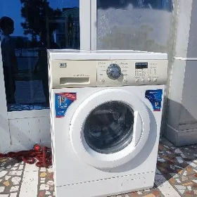 LG 5 kg  d.d mator gystagly