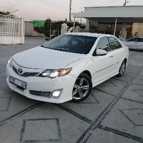 Toyota Camry 2011