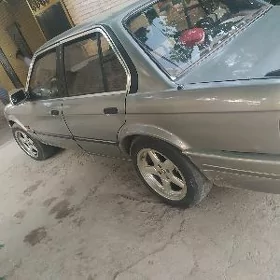 BMW 325 1987