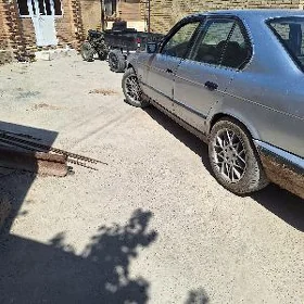 BMW 525 1990