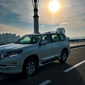 Toyota Land Cruiser Prado 2022