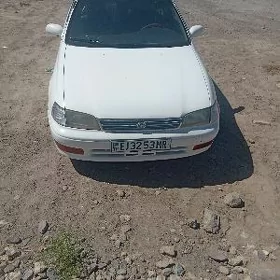 Toyota Corona 1993
