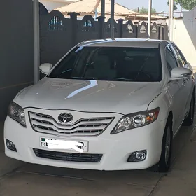 Toyota Camry 2011