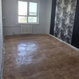 -YEREWANSKIY 1-KOMNAT 4-ETAJ 45-KWADRAT