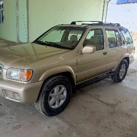 Nissan Pathfinder 2000