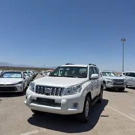 Toyota Land Cruiser Prado 2011