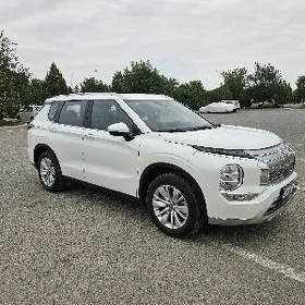 Mitsubishi Outlander 2026