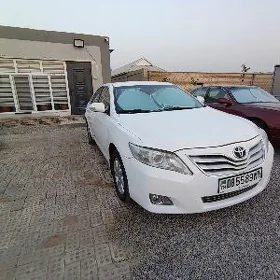 Toyota Camry 2010