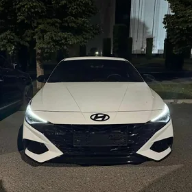 Hyundai Elantra 2021