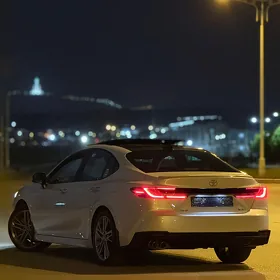 Toyota Camry 2025