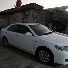 Toyota Camry 2011