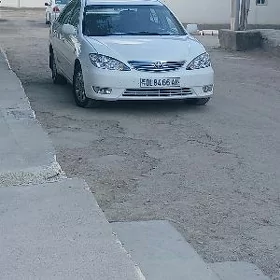 Toyota Camry 2004