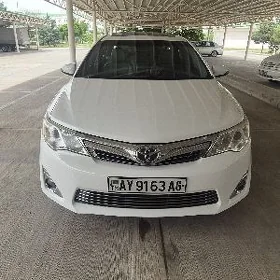 Toyota Camry 2012