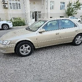 Toyota Camry 2000