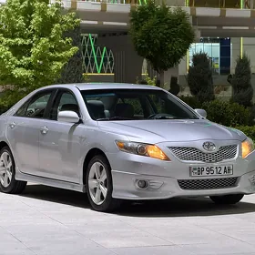 Toyota Camry 2011