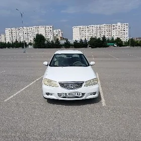 Nissan Sunny 2010