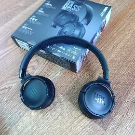 JBL TUNE 520BT