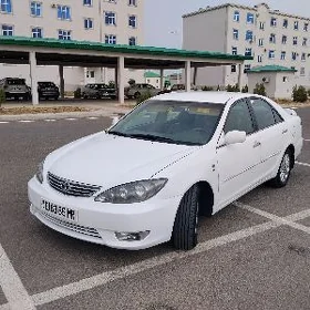 Toyota Camry 2004