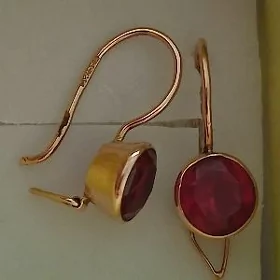 Gyzyl gulak halka